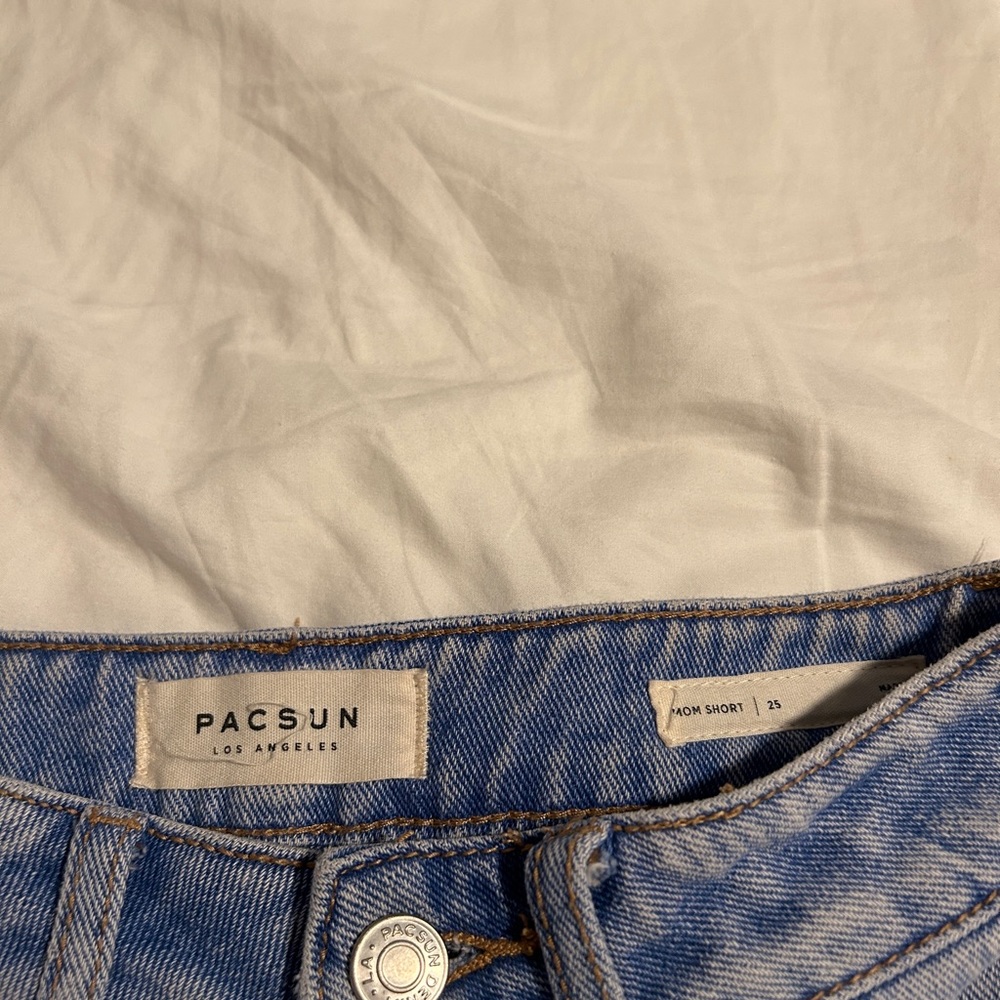 Size 25 Pacsun Mom Shorts! - Picture 2 of 4